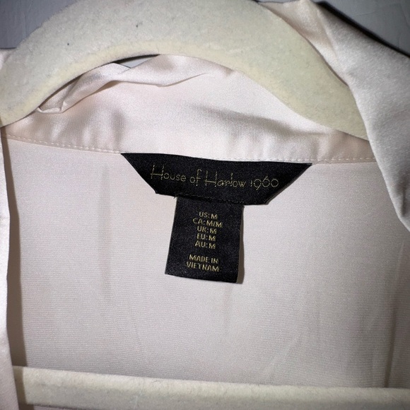 NWOT - House of Harlow Cream Satin Robe (no belt!) - Picture 2 of 7